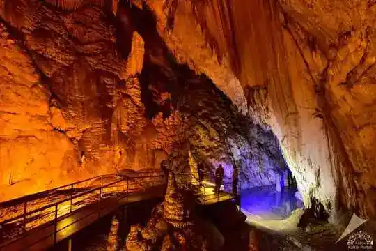 Alanya’s Hidden Treasure: Comfortable Discovery of Dim Cave with DLY VIP Transfer